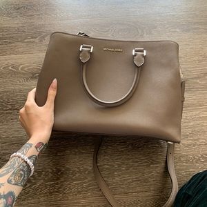 michael kors taupe bag!